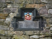 su_e_giu_per_il_castello11