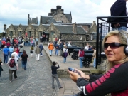 su_e_giu_per_il_castello16