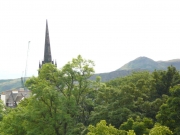 su_e_giu_per_il_castello20