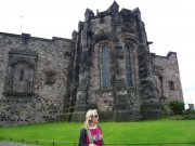 su_e_giu_per_il_castello33