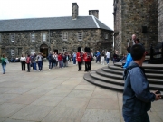 su_e_giu_per_il_castello34